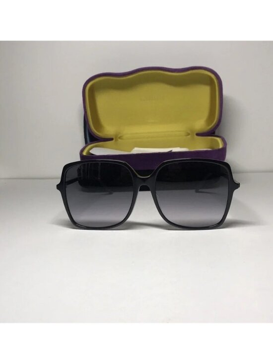 New Authentic Gucci GG0544S 001 Oversized Rectangle Sunglasses main image 4